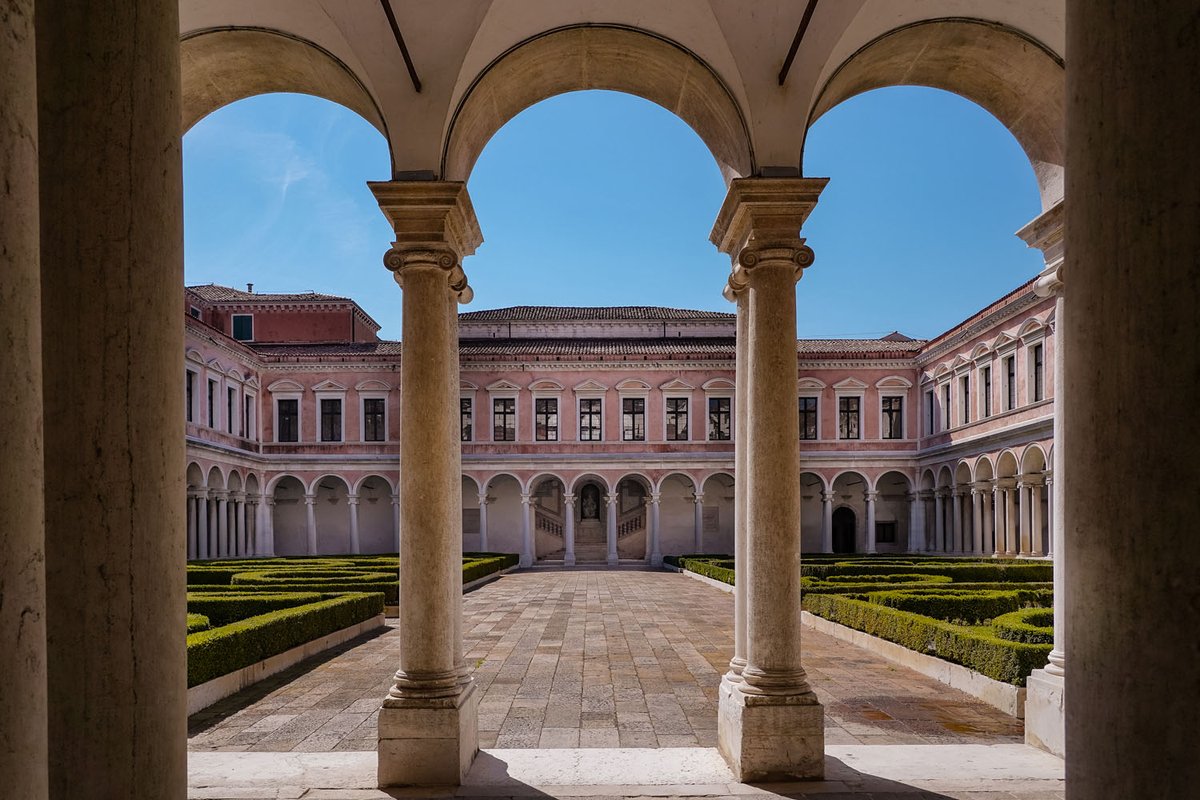 Here are just a few reasons why you should visit the Island of San Giorgio Maggiore in #Venice.
arttrav.com/it/san-giorgio…