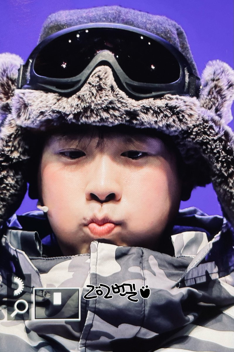 pyojihoonkr's tweet photo. 211017 올모스트메인 #피오 #표지훈 https://t.co/N0hEKljWYd