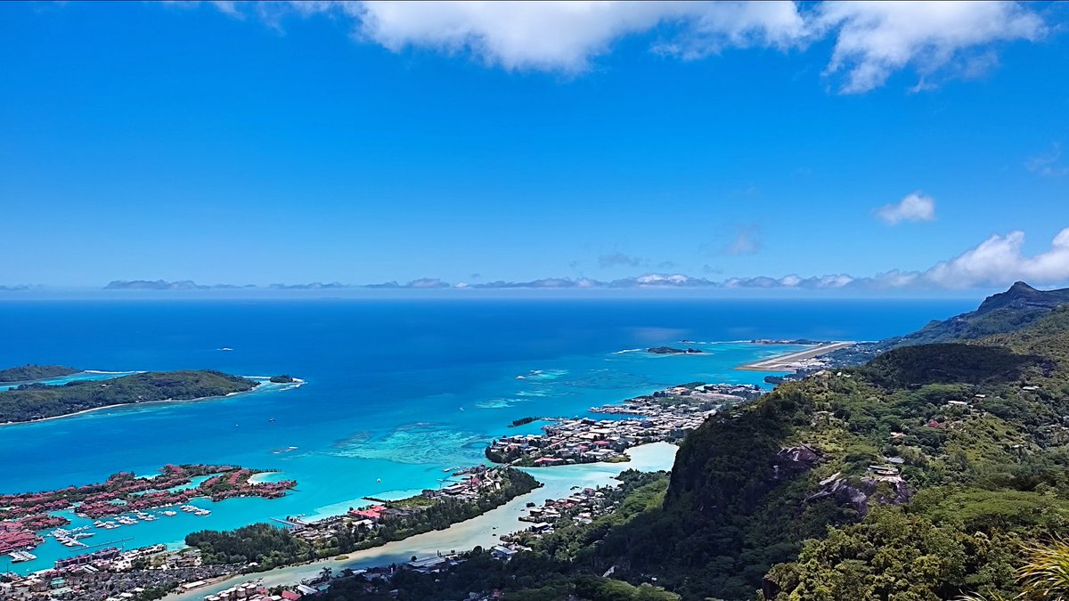 #Strateole2 is back to Mahé international airport, Seychelles after two tough years of preparation in France and in the US. Thanks to Seychelles Meteorological Authority for their support. Weather is good. Expecting launches soon.
<a href="/IPSL_outreach/">IPSL 🌍</a> <a href="/CNES/">CNES</a> @INSU_CNRS <a href="/Strateole2USA/">Stratéole 2 USA</a>