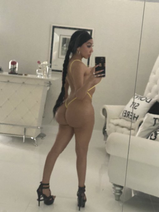 If you don&rsquo;t want to fuck yourself why would someone else want to fuck you https://t.co/wR6mJuAUfx<a href="/tag/anakaliyah"class="tags"><span>#anakaliyah</span></a>