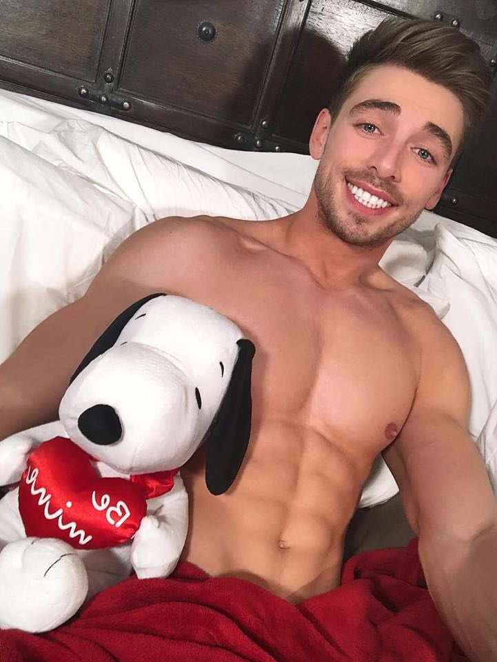 𝙇𝙪𝙘𝙖𝙨 𝙏𝙝𝙤𝙧𝙣 (@thevowofthorns) on Twitter photo 