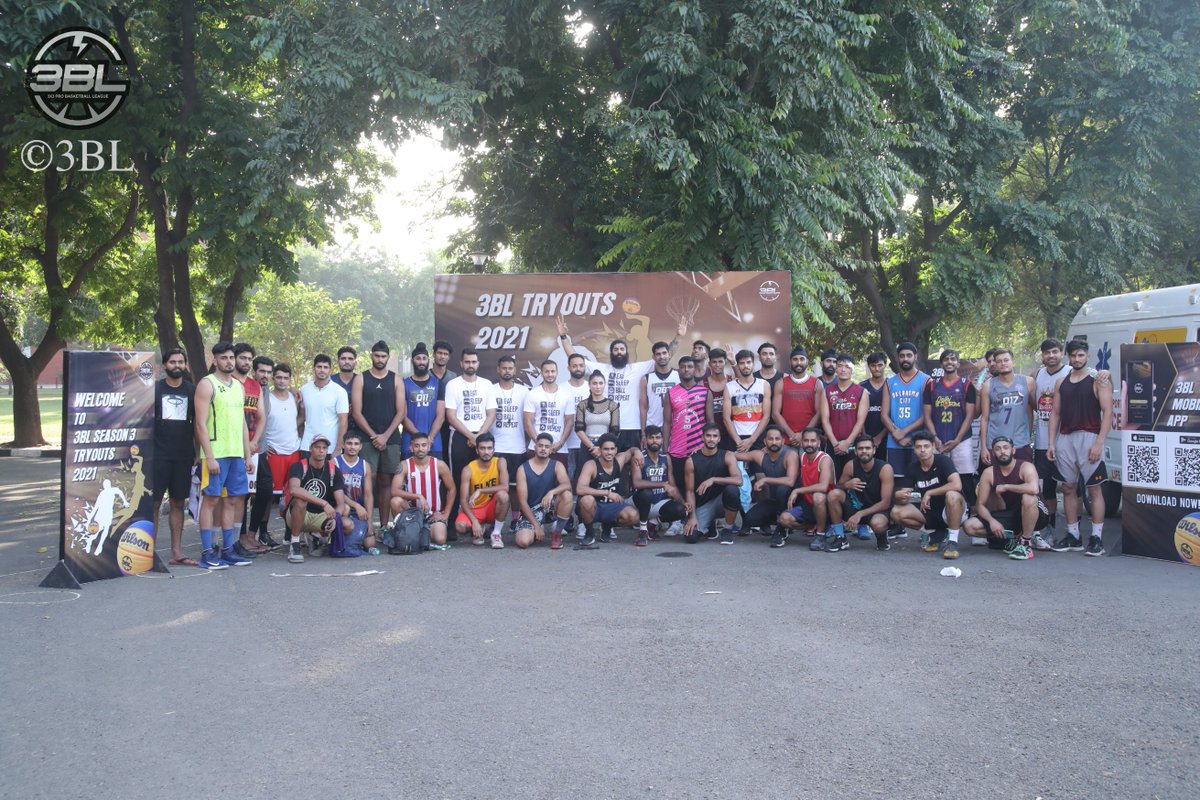 3X3BL's tweet photo. A big shout out to all the men who showed up for the 3BL Season 3 - Tryouts 2021 at Chandigarh. Check out some of the top shots from Day 1 πΈ
#3x3 #3BL #3BLTryouts #IndiaBasketball https://t.co/o1MDXDLZWL