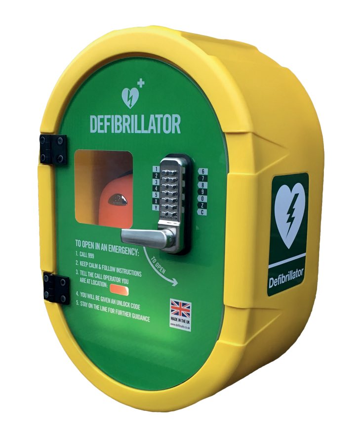 Defibs will talk you through #CPR with clear and really easy to follow instructions. The defib will NOT shock the casualty unless it is the right thing to do. You CANNOT accidentally override this. 

Doing something is ALWAYS better than doing nothing! ❤️⚡️ 

#RestartAHeartDay