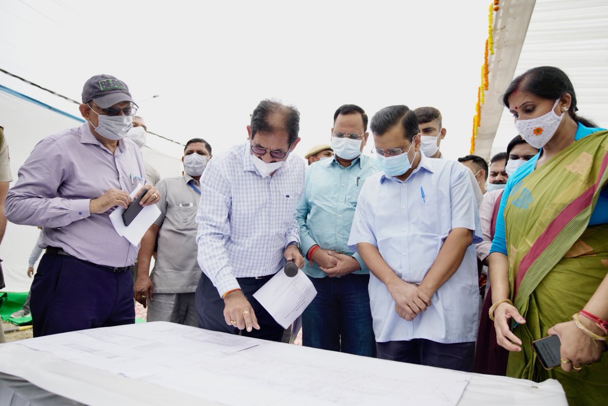 ArvindKejriwal's tweet photo. शालीमार बाग में 1430 बेड का नया सरकारी अस्पताल बनना शुरू हो गया है। कोरोना के वक्त में पूरी दुनिया ने मेडिकल सुविधाओं की ज़रूरत को समझा है।

मैं दिल्लीवासियों को बधाई देना चाहता हूं कि उनकी सरकार अपने पहले दिन से ही अस्पताल एवं मेडिकल सुविधाओं को मज़बूत करने का काम कर रही है। https://t.co/DXghffa7qN