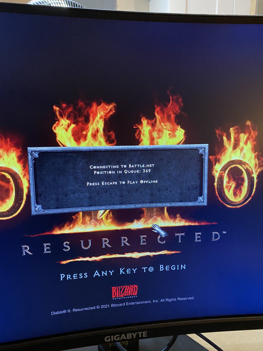 KevinBranco's tweet photo. Spent 1 hour in queue to login this morning, played 30 minutes, server dropped me, stuck in a longer queue again!!! @BlizzardCS maybe you should reallocate those dead wow servers to D2!!! #Diablo2Resurrected #Warcraft https://t.co/WdvJGemVM2