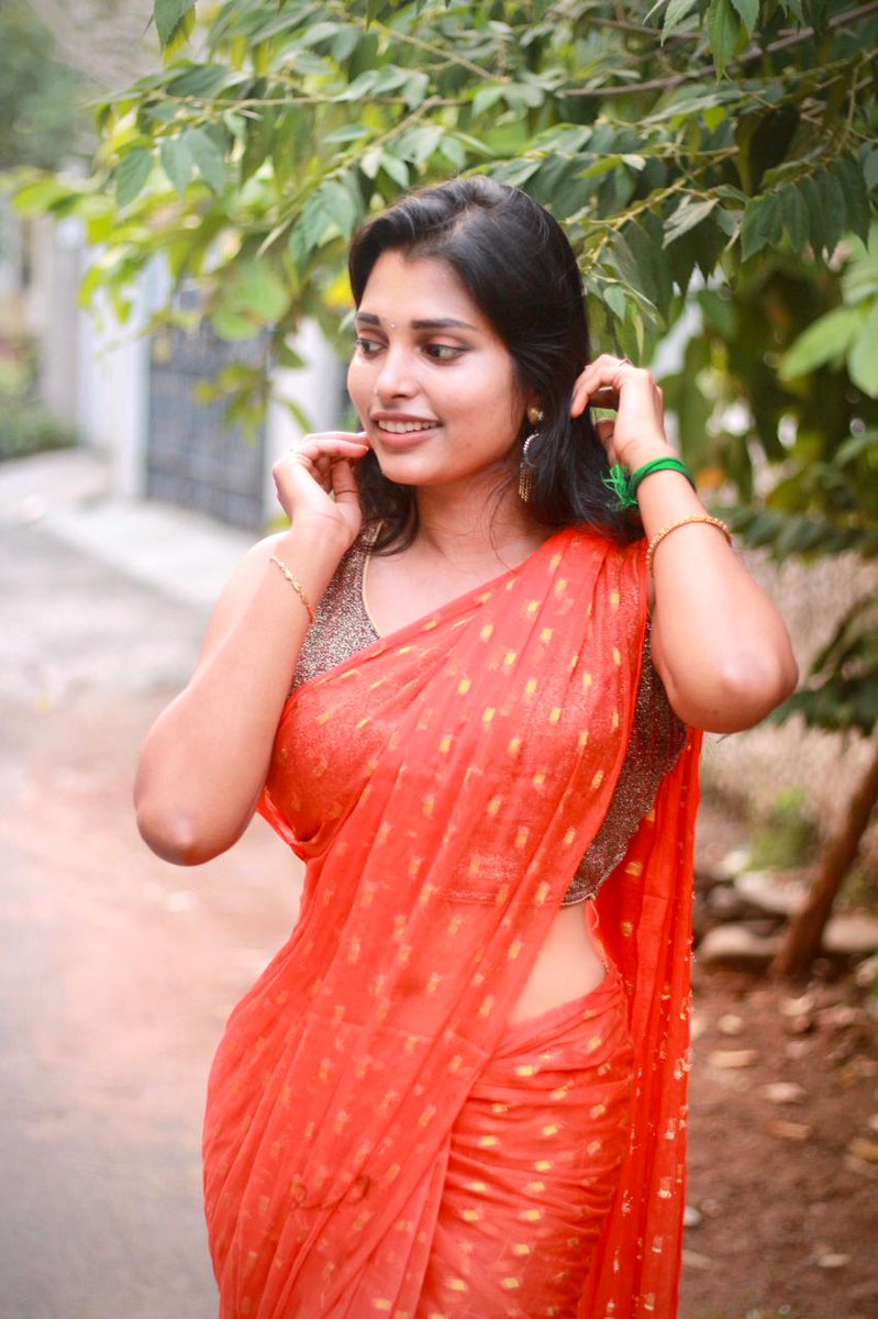Chandrikarevati's tweet photo. A smiling girl is the CEO of her own world :-)❤️☺️👍 https://t.co/jGqULhoufy