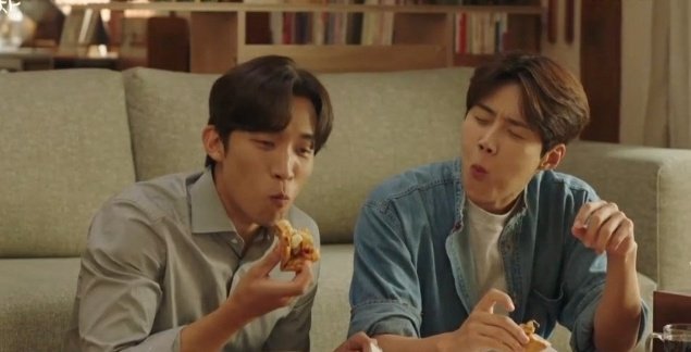 withdramas's tweet photo. Their friendship is sooo pure till the end... Homecha really said we don't accept any toxic relationship here... The best brothers..

#HometownChaChaChaEp16 #HometownChaChaCha https://t.co/34TF42l5KG