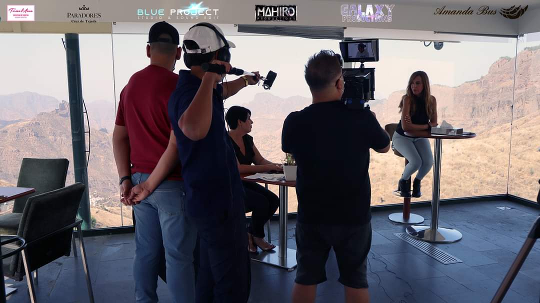 MahiroLtd's tweet photo. Rodaje realizado en Gran Canaria en el Hotel Parador de Tejeda, gracias a nuestro patrocinador #TeresaMenaProyectosMarketing y la empresa de transporte @AmandaBusSL por haberlo hecho posible

#MahiroProductionsLtd #BlueProjectStudio #EcceHomo #GalaxyProductions https://t.co/jGMJGNsryi
