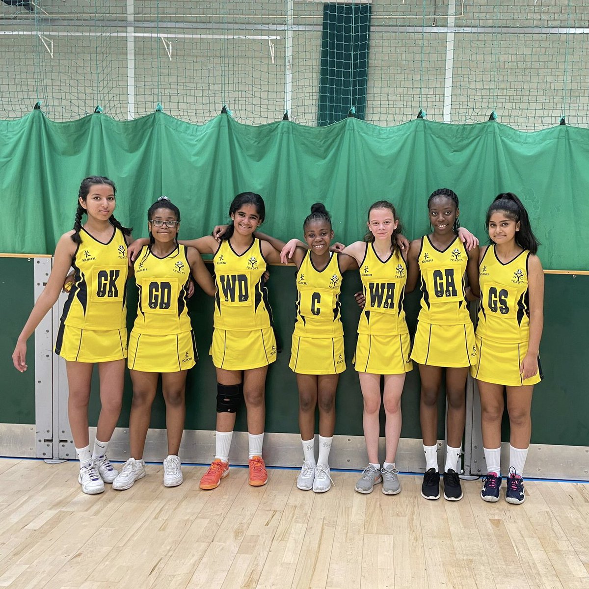 YendysNetball's tweet photo. The U13โs took on the Foxes today and although it was a 21-11 loss - boy are these girls improving!! There was was excellent play and team work today from these 7!! Really proud of them - Well done girls getting!! POM Olivia MacIntosh ๐๐ #goyendys https://t.co/yRNErmvaxI