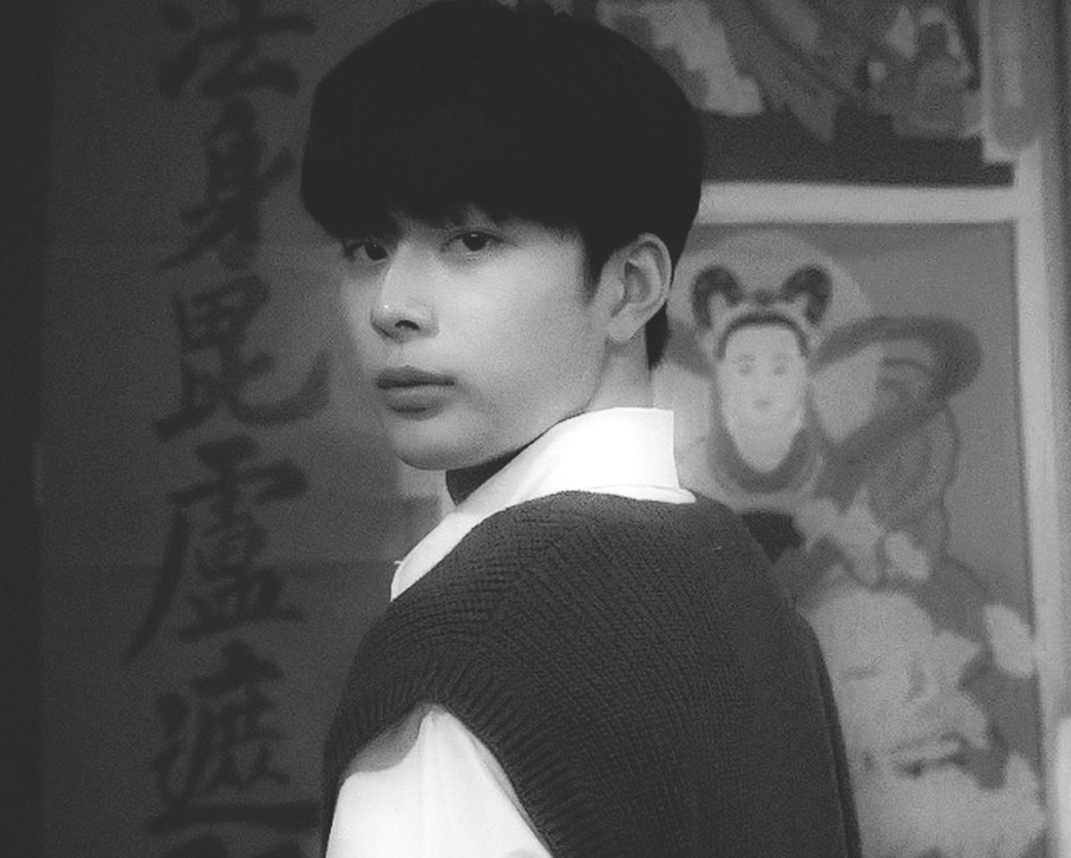 LinHoAesthetic's tweet photo. please don't go..

#라이관린 #유선호 #laikuanlin #yooseonho #linho #หลินโฮ https://t.co/WT1LyDokMP