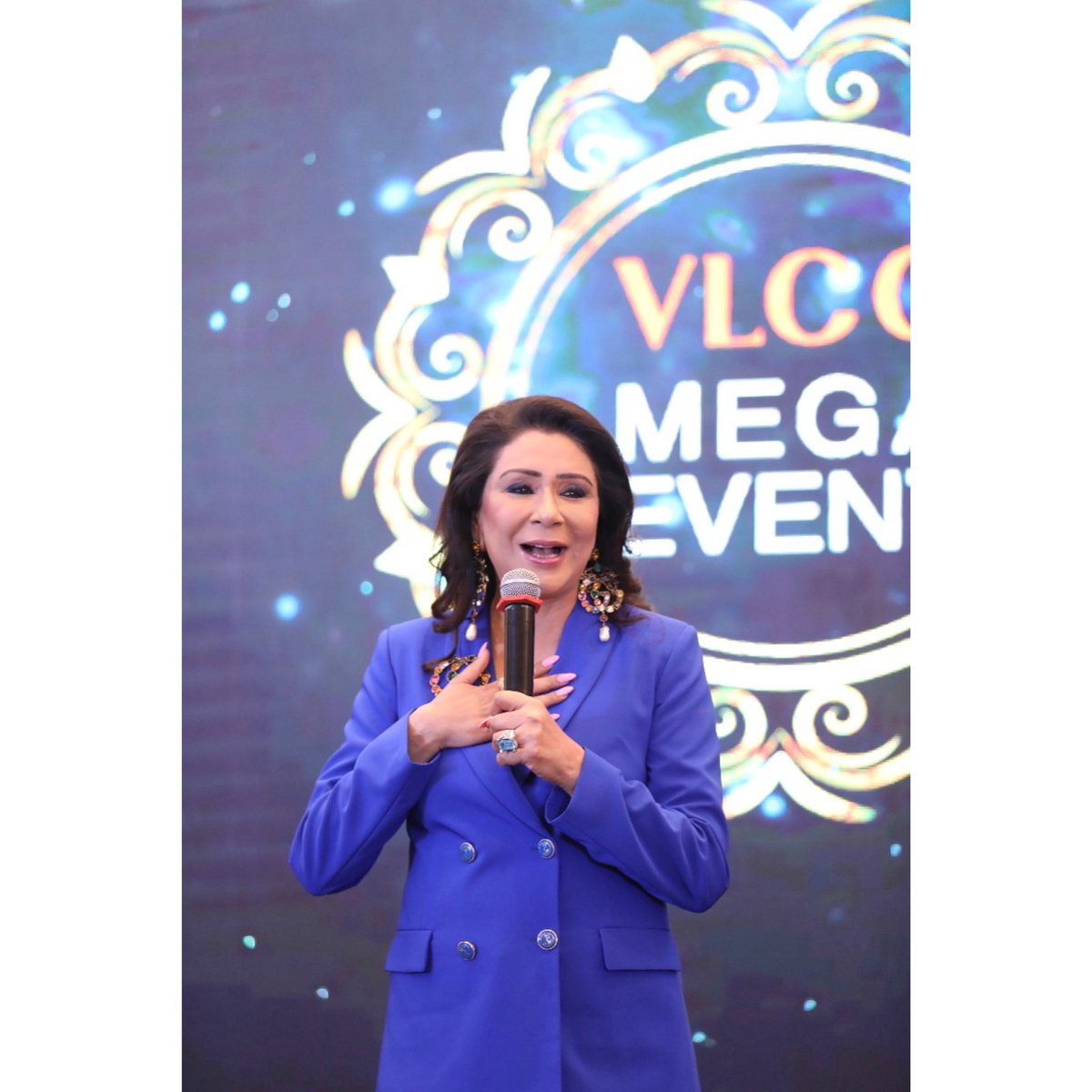 Vandanaluthra's tweet photo. Here’s a glimpse of  what happened at the #VLCC DelhiMegaEvent. Take a look https://t.co/NLztSh6qpt