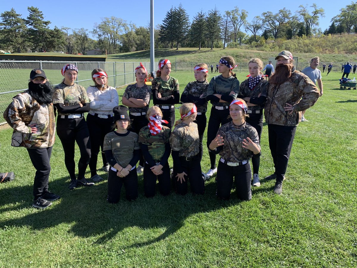 NEQuakesTaylor's tweet photo. 🦆🥎 If you’re too busy to duck hunt or play softball, you’re too busy ~ Duck Dynasty…kinda 🥎🦆@MillardUnited #MonsterMash https://t.co/nT8GwhGvjj