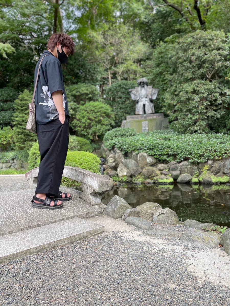 Pk7Xu's tweet photo. こんばんは🌃

スタッフ紹介③ 小泉英！！！
えいじゃなくて、ひでおです！

銀座二丁目店のエンジニアです👨‍💻
機械系のことならなんなりと！

もちろんストレッチも、、、、

正面をもっと見たいかたは
ぜひ銀座二丁目店へ😎🤘 https://t.co/6zorlqZJdY