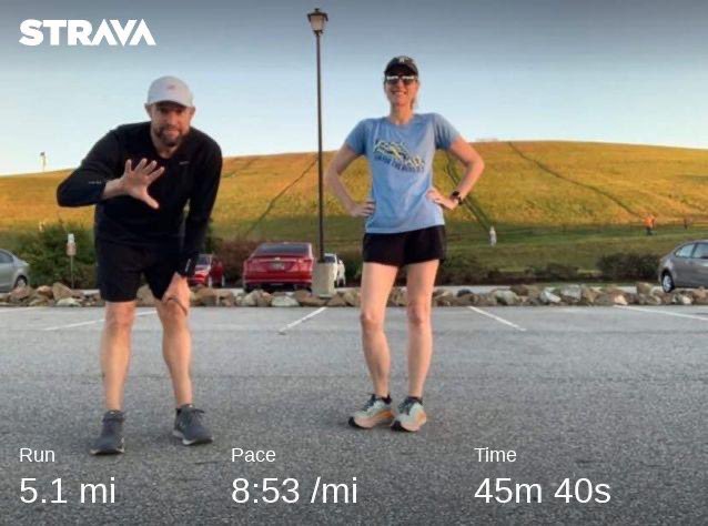 Jane_Kovicak's tweet photo. 5 miles with @jwhip21 on a perfect fall #sundayrunday. #fusionrunningclub #run302 https://t.co/RZ7orq5DYd