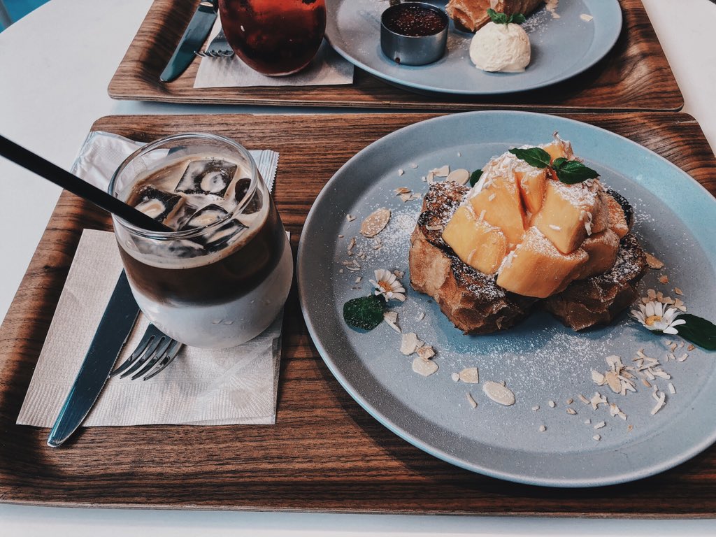 Shohei Photo 鹿児島のオシャレなcafe マンゴーのフレンチトースト とある鹿児島のカフェのパンケーキ ボリューミーで最高に美味しいオススメのパンケーキです マンゴー パンケーキ カフェ フレンチトースト Cafe インスタ映え 鹿児島