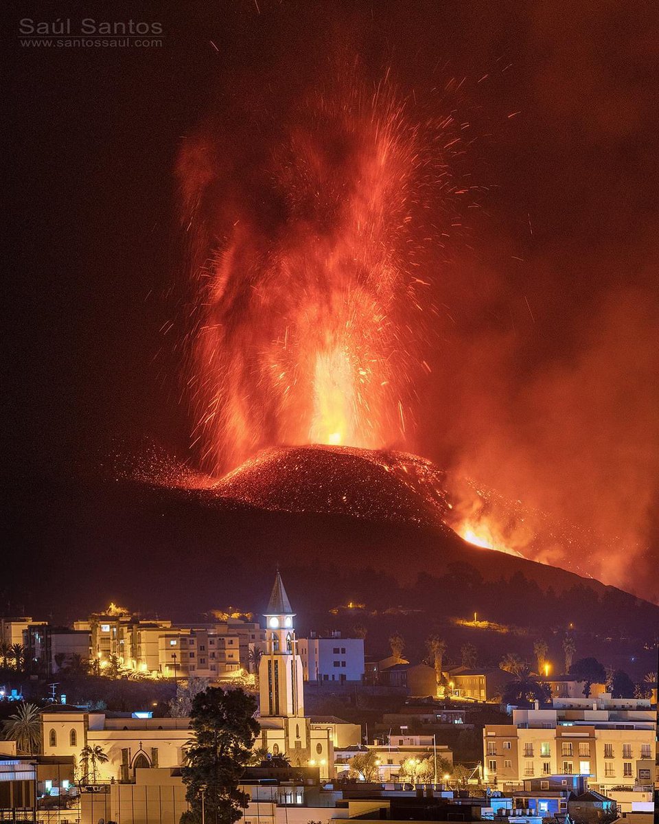 santossaul's tweet photo. Volcán visto desde El Paso. Isla de La Palma https://t.co/7fyQR1KOWE