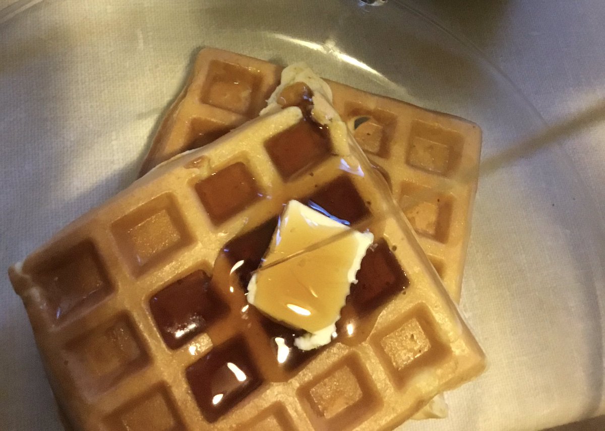 Shane100degrees's tweet photo. It’s #waffleSunday lucky me #butterybreakfast #maplemornings if you have any crispy bacon kicking around let’s talk a trade… https://t.co/jUPUblMdzF