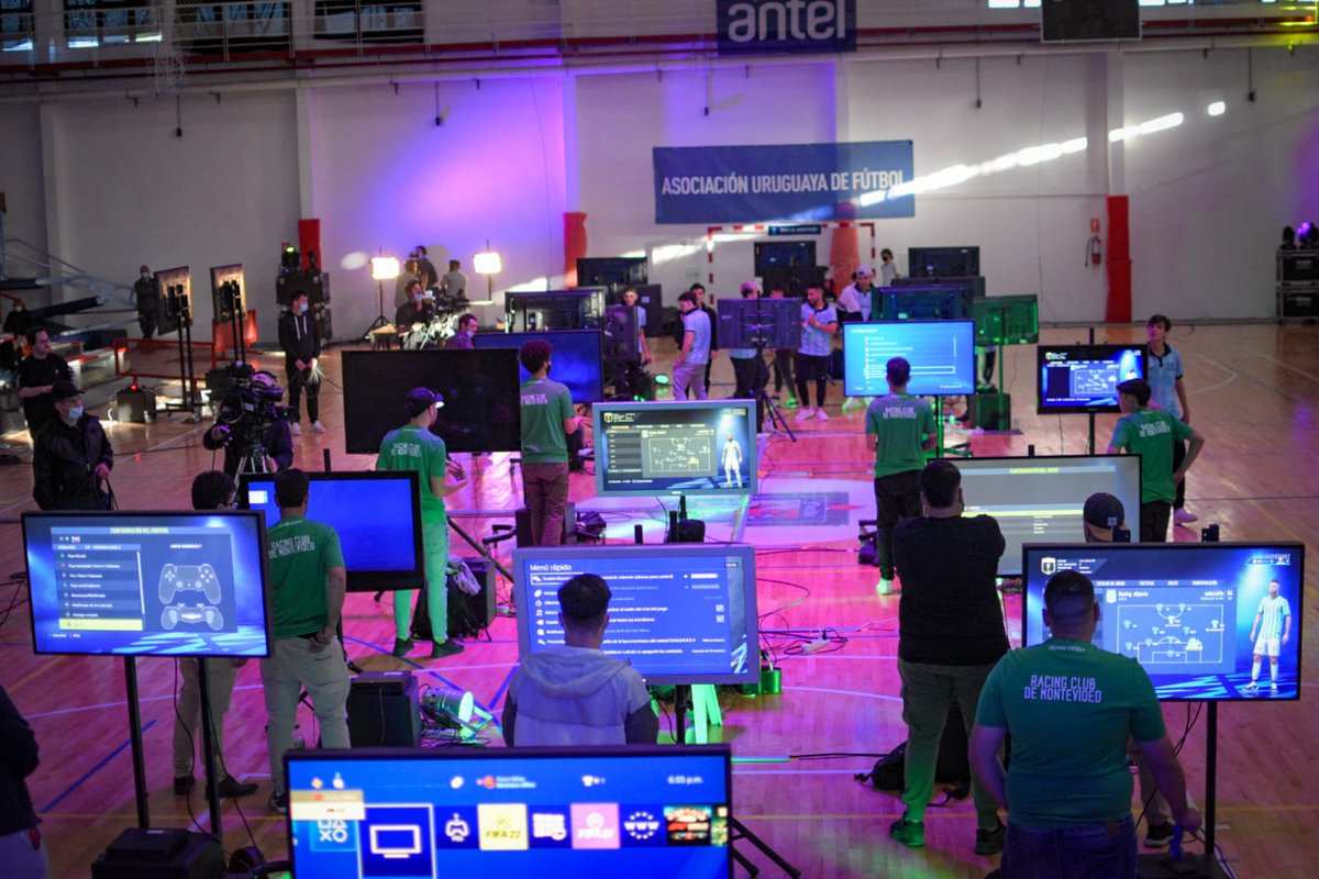 Clubes pro tweet media