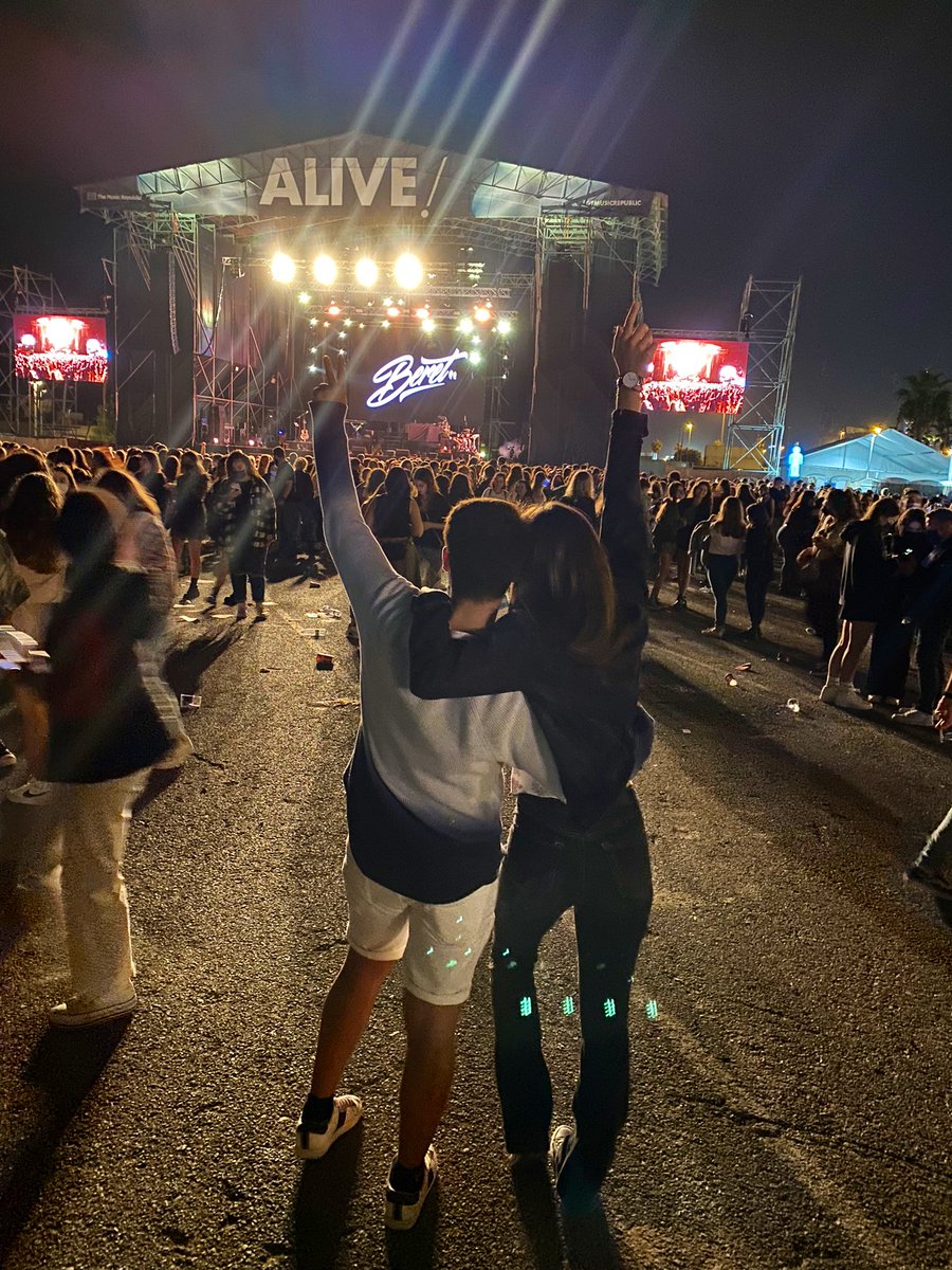 _alejandrodh_'s tweet photo. Es increíble como alguien puede hacer que te olvides de toda la mierda en tan solo dos dias, te voy a echar mucho de menos🥺 Nos vemos en Barcelona❤️ https://t.co/I9E3gPv56v
