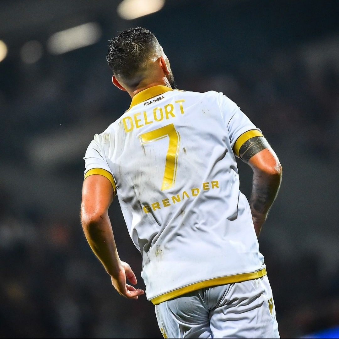 elcrokoo's tweet photo. Andy Delort buteur cet aprem ? 🦅🥊
#OGCNice #Delort https://t.co/ezTyhI9g9V