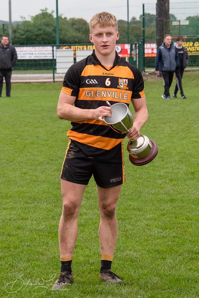Congrats to our U17s on winning the championship yesterday. Great battle with St Colmcille's. Áine o Leary proudly presenting the cup to outstanding Glenville capt Brendan Lehane <a href="/GlenvilleGAA/">Glenville GAA Club</a> <a href="/CarraigGAA/">CarraignabhFearGAA</a> <a href="/BrianDillonsGAA/">Brian Dillons GAA</a> <a href="/WhitesCrossGaa/">White's Cross Gaa</a>
<a href="/RebelOg_/">Rebel Og</a>