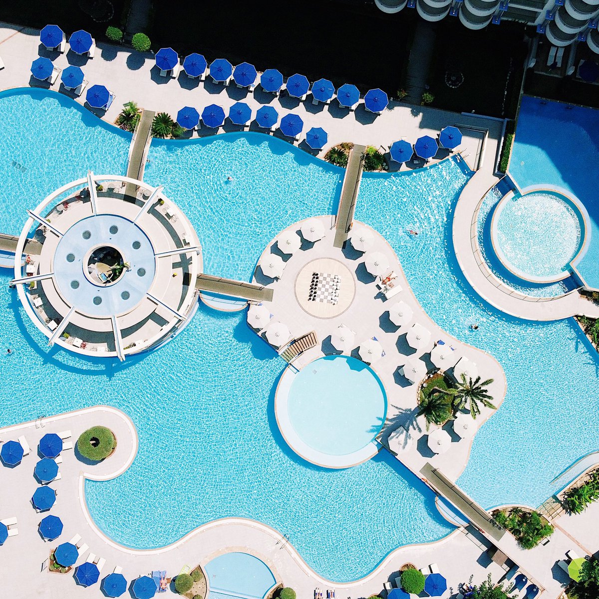 AtriumHotels's tweet photo. Plan your last minute vacation at the Atrium Platinum city hotel in Rhodes-Greece. Rooms with heated private pools, gourmet restaurants, spa and gym facilities. Only a breath away from Rhodes town. https://t.co/bNJZAW7yV8 https://t.co/Xl0C9atxck