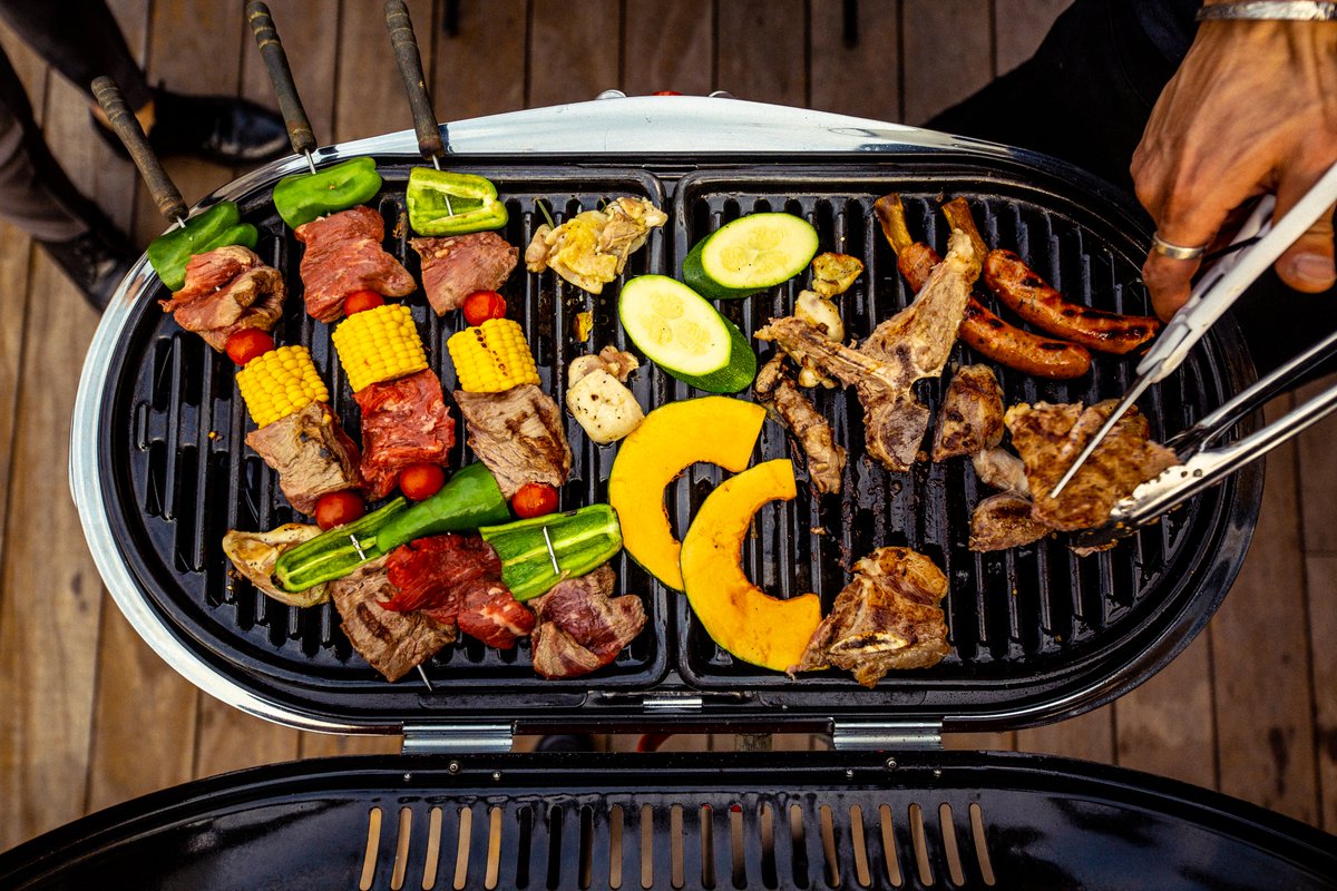 barbubbabbq's tweet photo. こんばんわ!!本日もBARBUBBA BBQオープンいたしました！！
今日から少し肌寒くなってきましたね🍃
そんなのはBBQをしてお酒を飲んでおけばへっちゃら( ・∇・)ですw
本日も００：００まで営業しておりますので、是非ご来店くださいね♪♪ https://t.co/lfLvvjSPti