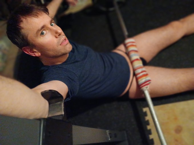 Between weighted glute bridge sets. https://t.co/2v9M8jbv5x<a href="/tag/bootyjeans"class="tags"><span>#bootyjeans</span></a><a href="/tag/weekendbooty"class="tags"><span>#weekendbooty</span></a>