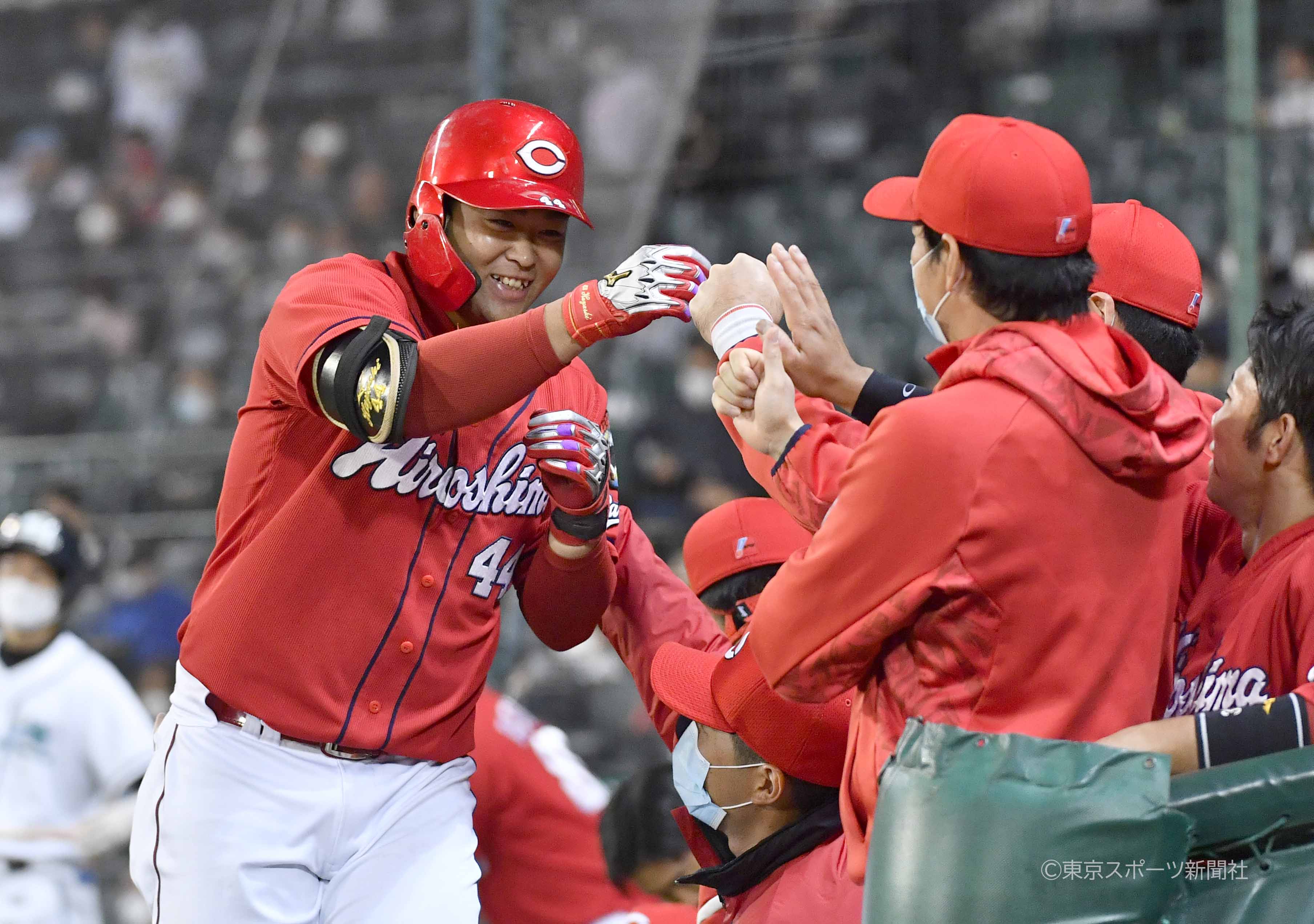 安心してご注文ください カープTシャツ 林晃汰選手 メンズ