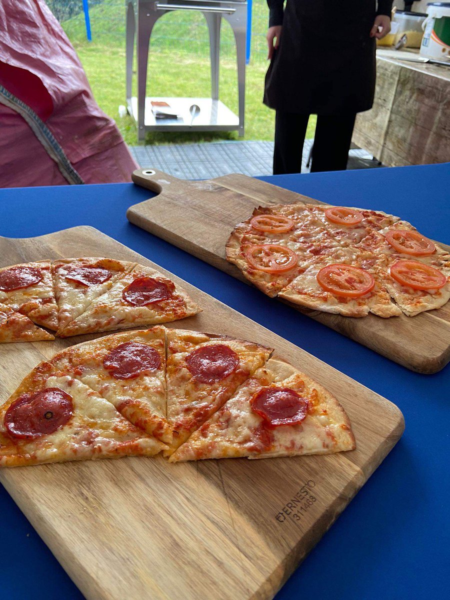 HotTubsRock's tweet photo. Good morning! Pizza just starting to roar ๐๐ฅ and the hot tubs and bubbly are waiting for you ๐พ๐ฅ๐๐งผ
Sunday of #HTROpen and you are invited. We're open until 4pm today, at the Marina Biz Park ๐ https://t.co/W45ePIVxbq