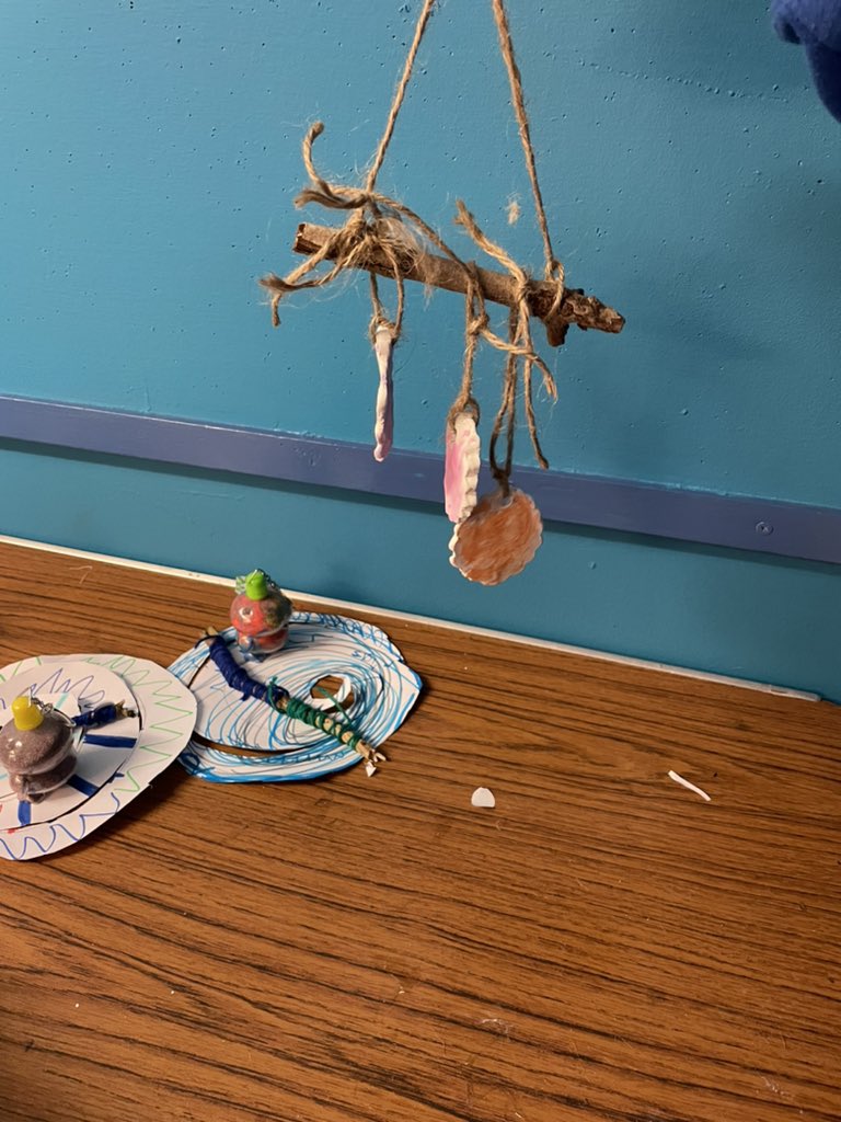 8Maidenhead's tweet photo. Woodland walks to create some mobiles #brownieholiday @Maidenhead11th https://t.co/rH9KYL8hsN
