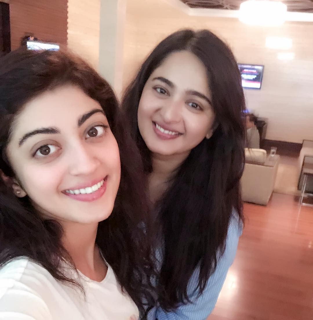 kishore_7n's tweet photo. Birthday wishes to the gorgeous and sweetest actress @pranitasubhash on behalf of all Anushka Shetty fans ❤️❤️ 
#HBDPranithaSubhash  #AnushkaShetty https://t.co/YnL5oM6Ae9