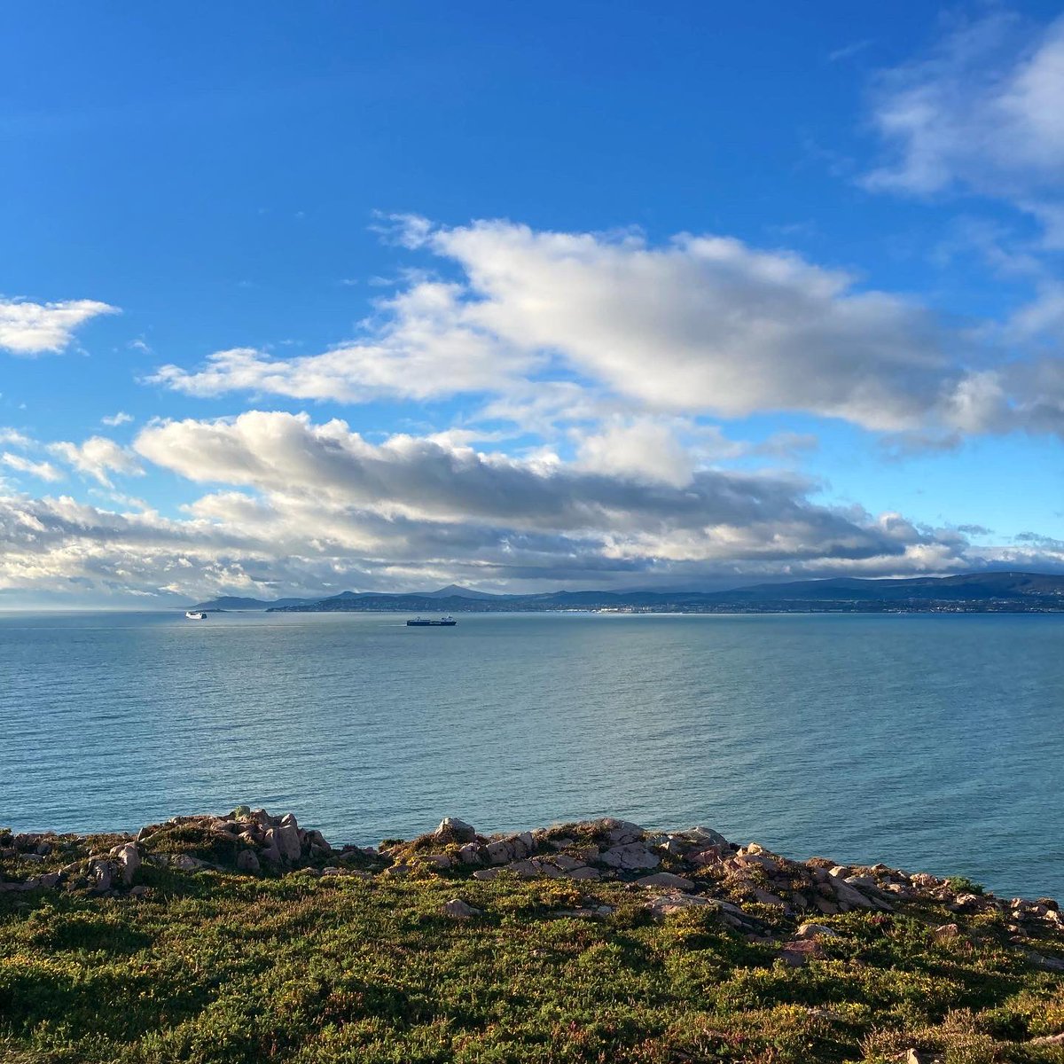 Hannah_Hannes's tweet photo. I still often feel giddy with gratitude to be living in this beautiful place. Having this on the doorstep has spoilt me in the best possible way. ๐๐ปโโ๏ธ๐งก๐ฎ๐ช #SpiritHome https://t.co/bVDlzONQY4