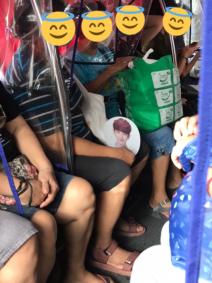 iconloey's tweet photo. oh i was out for some errand awhile ago and was so shocked when i saw some passenger holding a round fan with chanyeol's face in it, i literally went https://t.co/soRJF0Xn2t