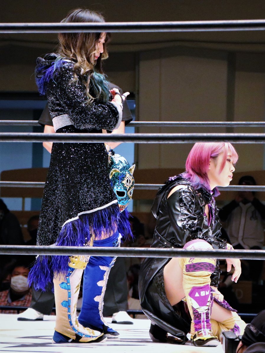 1222Dragonmoon's tweet photo. 10.17 #STARDOM #GoSTL💍
キッズレスラー出身の #スターダム 生え抜き若手4選手(平均年齢20歳以下!)が互いにライバル意識剥き出しで激しく火花を散らしたセミは、団体の明るい未来を確信させる希望に満ちた20分時間切れの死闘。特に長年のファンは感慨もひとしおだろう🌟
#SLK #琉悪夏 #渡辺桃 #AZM https://t.co/c0Rw5T8enl