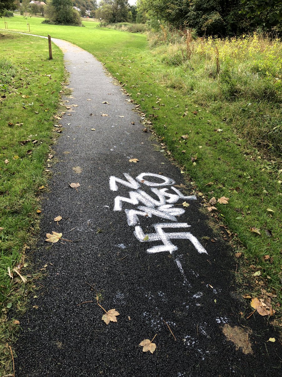 NRKPRX's tweet photo. @bradfordmdc I have reported this online (FLC-1004850570), but would be great if could be dealt with swiftly, please https://t.co/l7VfRCjTWO