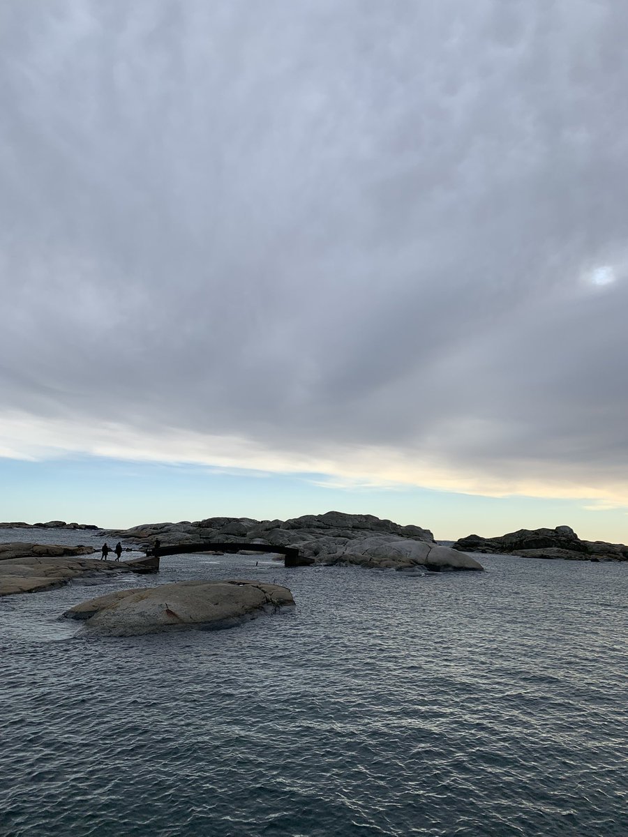 softparisian's tweet photo. road trip to the sea https://t.co/FxsmKNP82Y