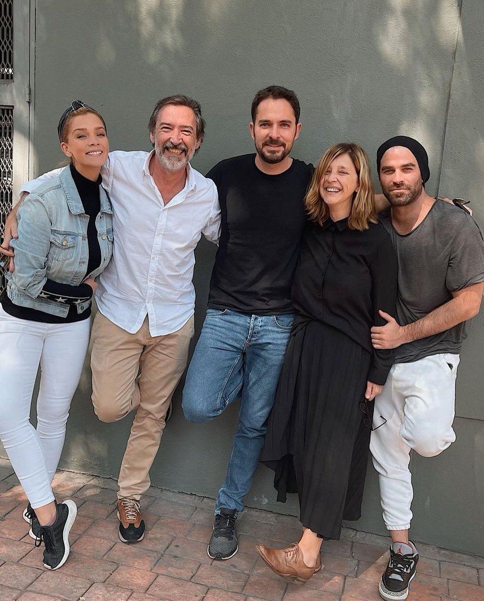GinesGarciaM's tweet photo. Vuelven los Lazcano? Are the Lazcano coming back?
Un pajarito me dijo que Ginés está en Mexico. Que hacen juntos? Estarán grabando la nueva temporada de Quien Mató a Sara?
#QuienMatoASara
#CesarLazcano
#GinesGarciaMillan
#WhoKilledSara
#Lazcano
#quiatuésara
#quemmatousara https://t.co/fSGRq63r2o