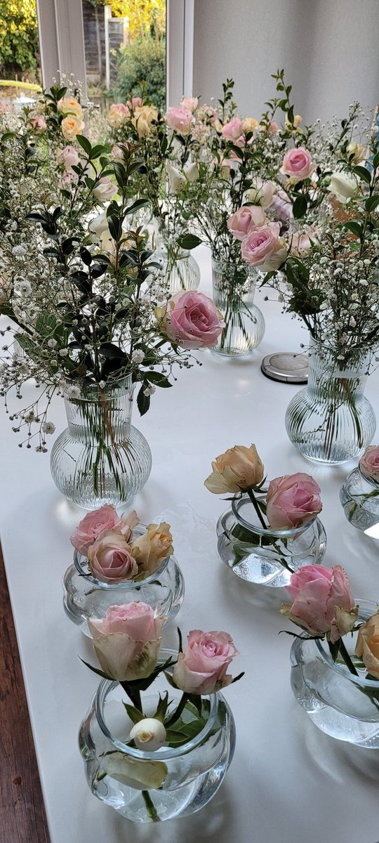 Kenna_84's tweet photo. @AldiUK flowers looking lovely for our table decorations yesterday. Thanks to the staff at the Didsbury branch who were really helpful while I was flower stalking all week https://t.co/s9iYR9NVBV