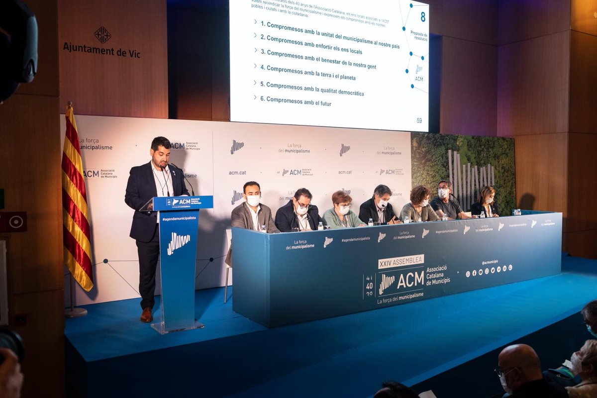 SPRiudoms's tweet photo. L'Associació Catalana de Municipis | ACM celebra 40 anys al servei de tots els Ajuntaments del país, com una de les millors maneres de servir també a la ciutadania.

Quin goig poder-ne formar part. Felicitats! @ACMunicipis #PremisACM https://t.co/T3i44DFCAE