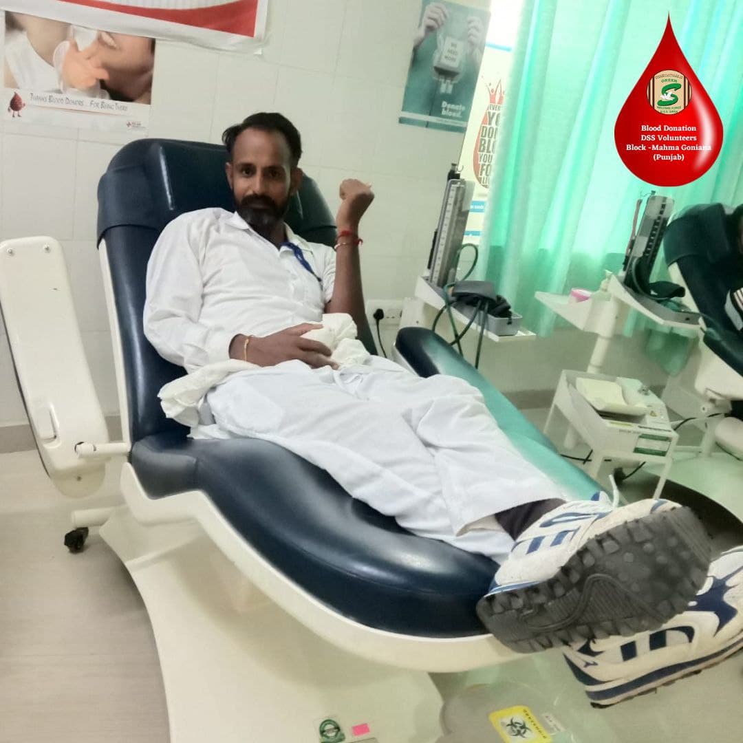 GreenSwelfares's tweet photo. BLOOD DONATION TO NEEDY BY DSS VOLUNTEERS
#Blood #BloodDonation #donateblood #savelife #donate #DeraSachaSauda #humanity #humanitarian #135WelfareWorks https://t.co/6cxXHaws3S