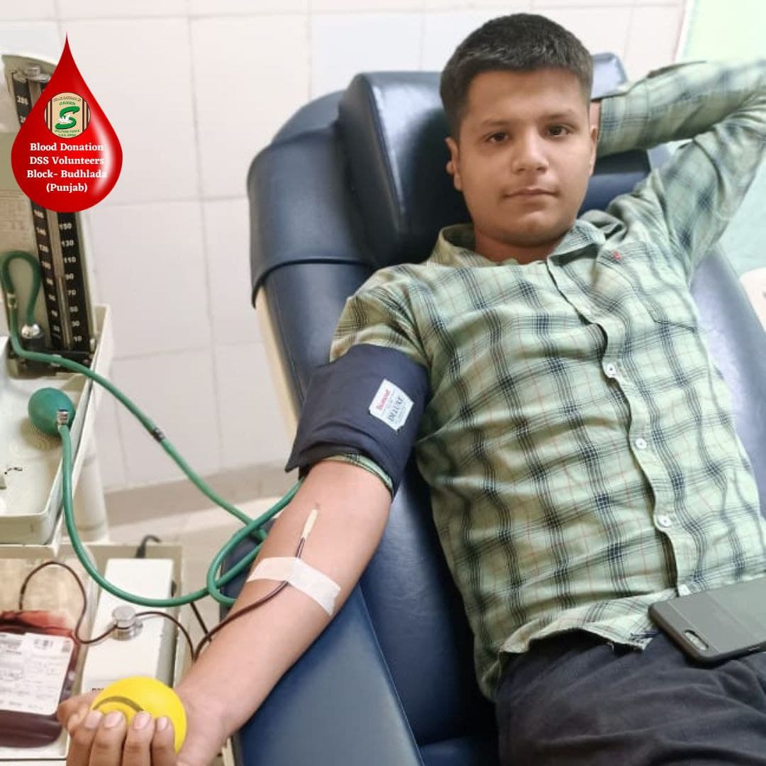 GreenSwelfares's tweet photo. BLOOD DONATION TO NEEDY BY DSS VOLUNTEERS
#Blood #BloodDonation #donateblood #savelife #donate #DeraSachaSauda #humanity #humanitarian #135WelfareWorks https://t.co/CIrGrjet4t