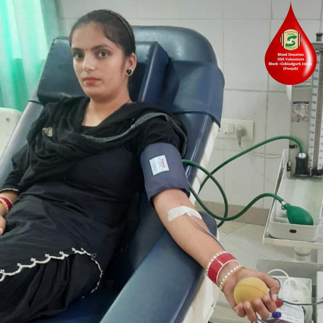 GreenSwelfares's tweet photo. BLOOD DONATION TO NEEDY BY DSS VOLUNTEERS
#Blood #BloodDonation #donateblood #savelife #donate #DeraSachaSauda #humanity #humanitarian #135WelfareWorks https://t.co/QxjMz4dB6E