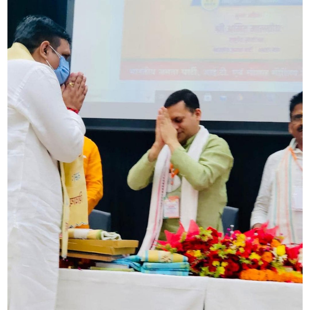 Shashi Kant Rai (मोदी का परिवार ) tweet media
