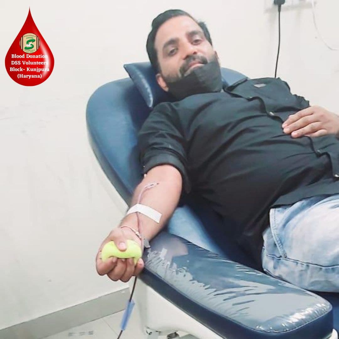 GreenSwelfares's tweet photo. BLOOD DONATION TO NEEDY BY DSS VOLUNTEERS
#Blood #BloodDonation #donateblood #savelife #donate #DeraSachaSauda #humanity #humanitarian #135WelfareWorks https://t.co/ssyDDbuVta
