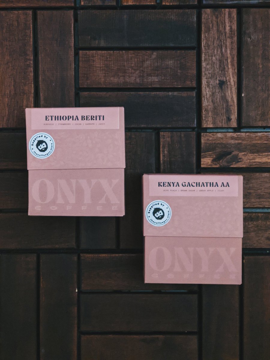 adidoesit's tweet image. Arrived at my doorstep today #doubletrouble☕ #onyxcoffeelab
1. Ethiopia Beriti: Hibiscus, strawberry, cocoa, guarapo, juicy
2. Kenya Gachatha AA: Ripe peach, brown sugar, green apple and silky