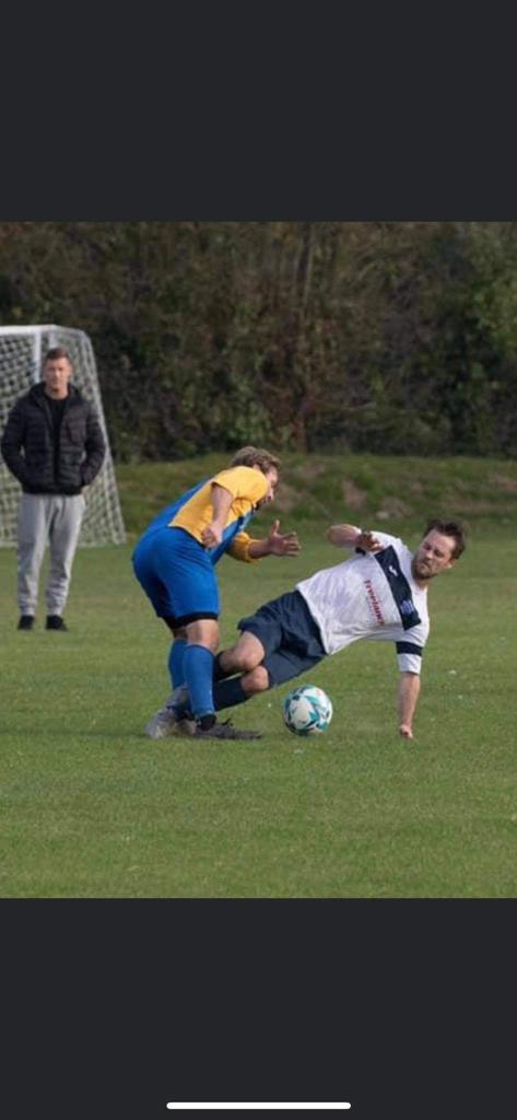 Marv_Ouens's tweet photo. Lets leave this one here @GrouvilleFC @JFAMatchDay @stouenfc
A lovely attempt at a leg breaker on myself lucky Baker lost it over the years and can't even do that right either #marvtweets #π₯ #luckilymylegdidntbreak https://t.co/HoYHYHrFky