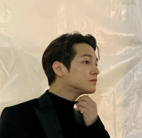 gaea__27's tweet photo. kb's side profile
he is so pretty 😭😭💗 https://t.co/F1VCLyfEFZ