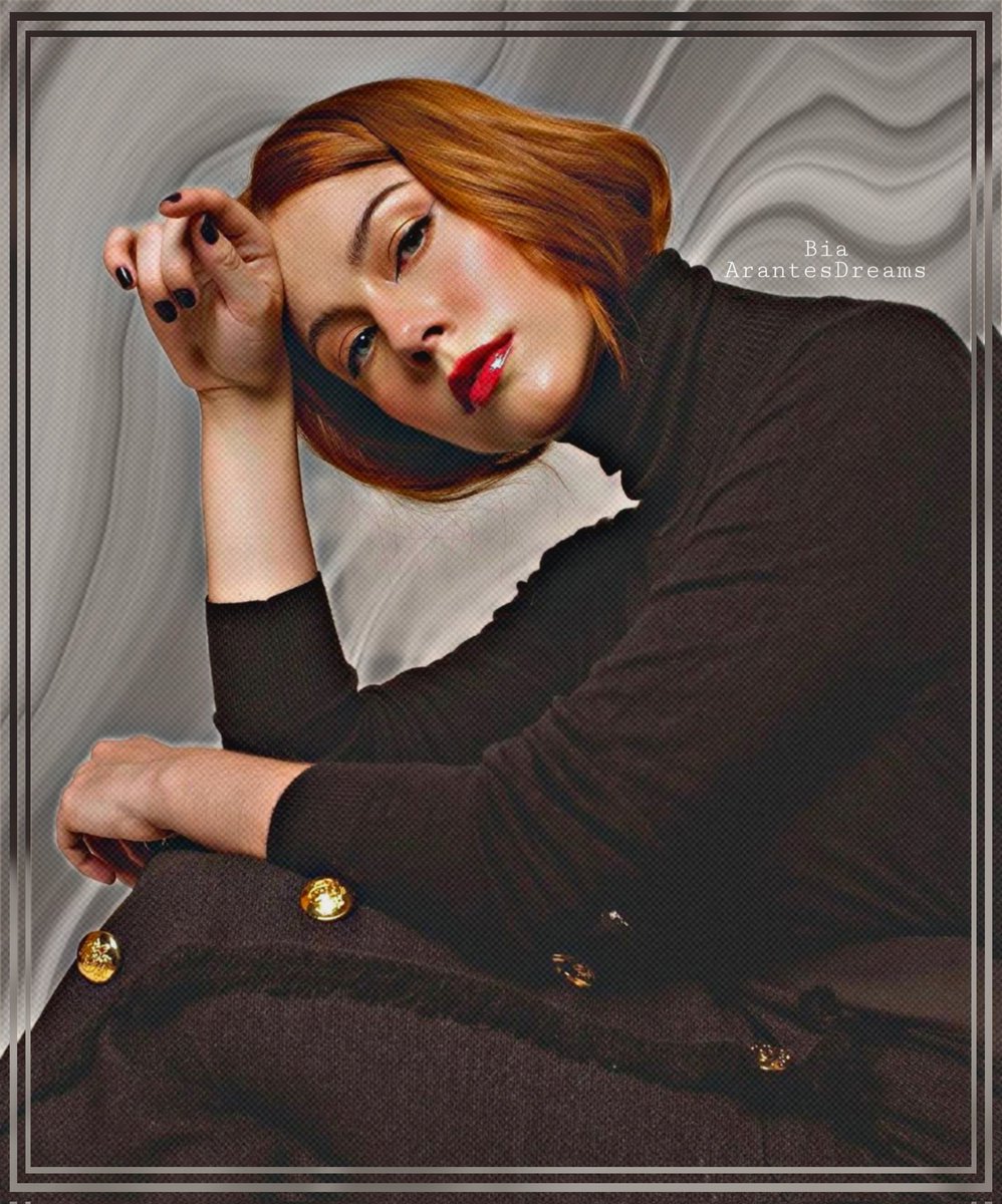 BiaADreams's tweet photo. Eu não sei como dizer, mas só sei que você @biaarantes é muito especial pra mim, que chegou na minha vida de uma forma inexplicável...
Que você é tudo!💛🌻 https://t.co/zVRBd5xIZu