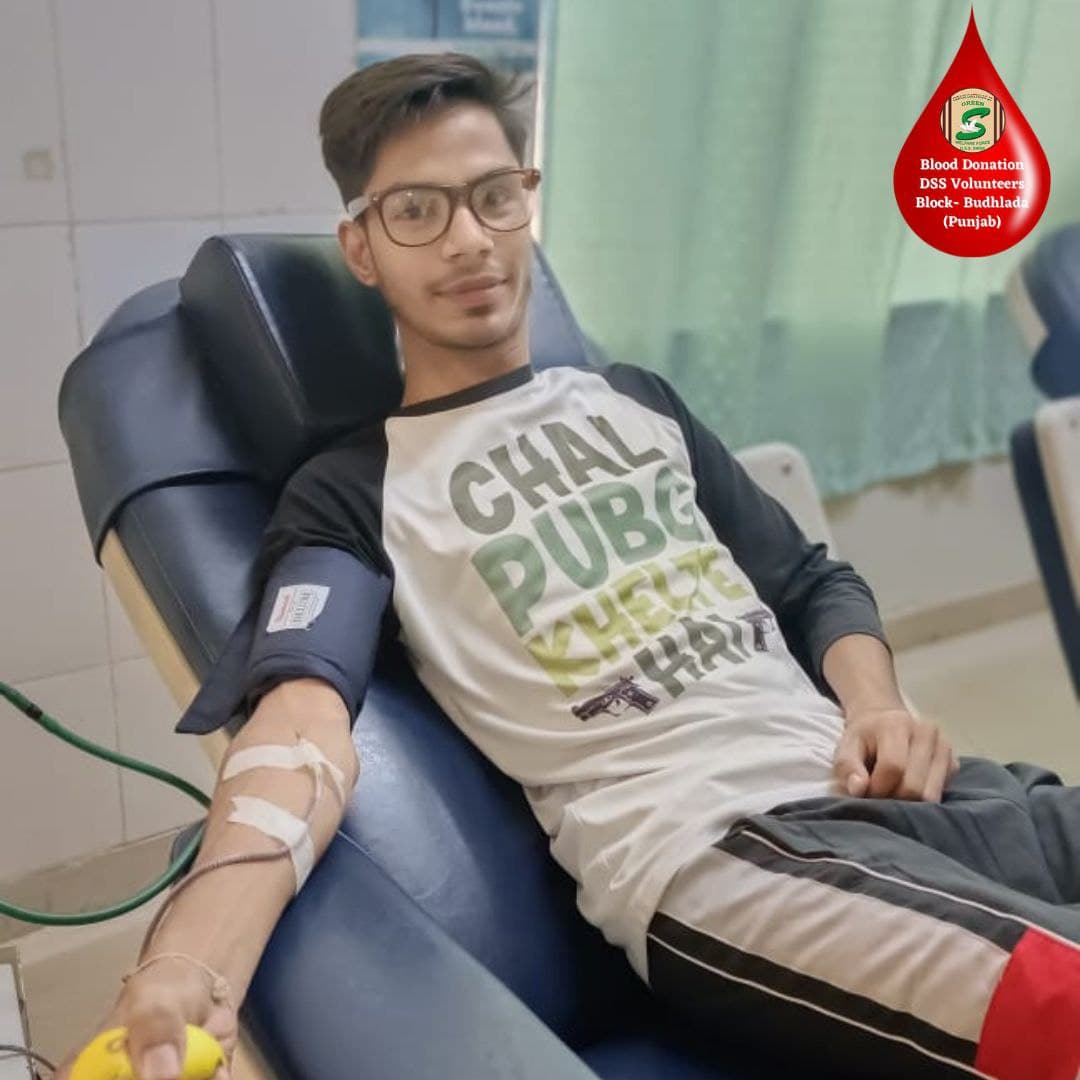 GreenSwelfares's tweet photo. BLOOD DONATION TO NEEDY BY DSS VOLUNTEERS
#Blood #BloodDonation #donateblood #savelife #donate #DeraSachaSauda #humanity #humanitarian #135WelfareWorks https://t.co/3DOc8yN2ak